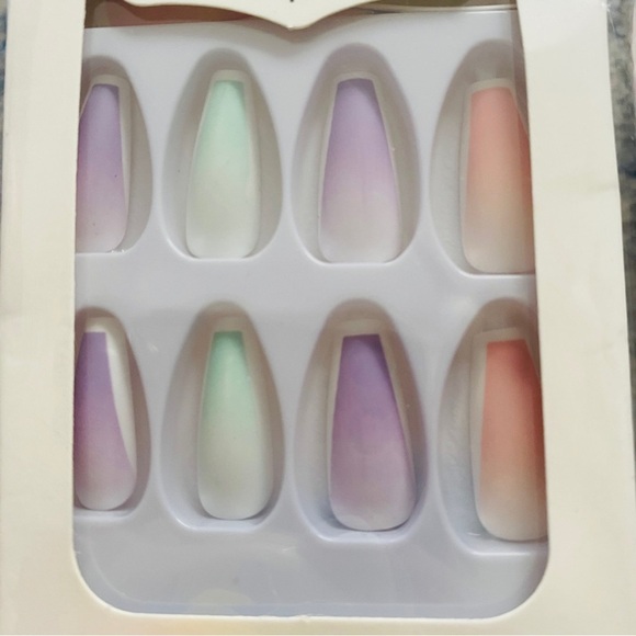 NEW in Box 6 Long Stiletto Style Press On Fake Nails - Picture 7 of 12